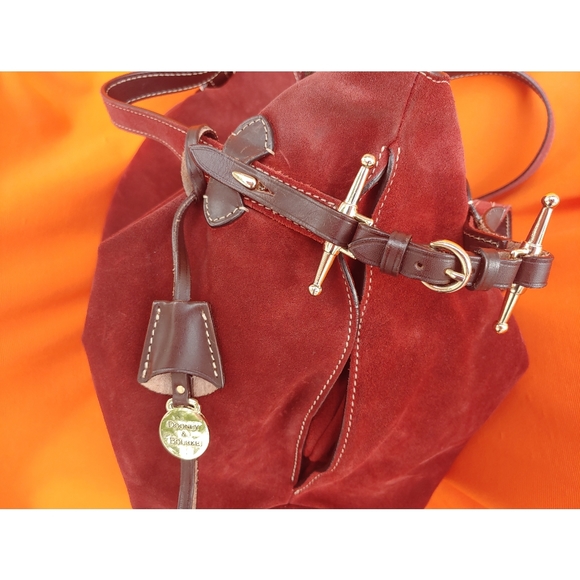 ⭐High Quality⭐Vintage Dooney & Bourke Italian Handmade Burgundy Suede Hobo Bag - Picture 6 of 10